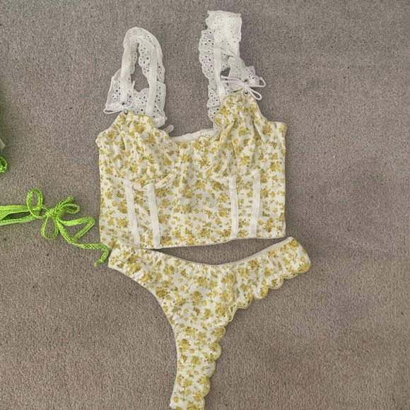 Bikinis and bikinis sets - Picture 4 of 8